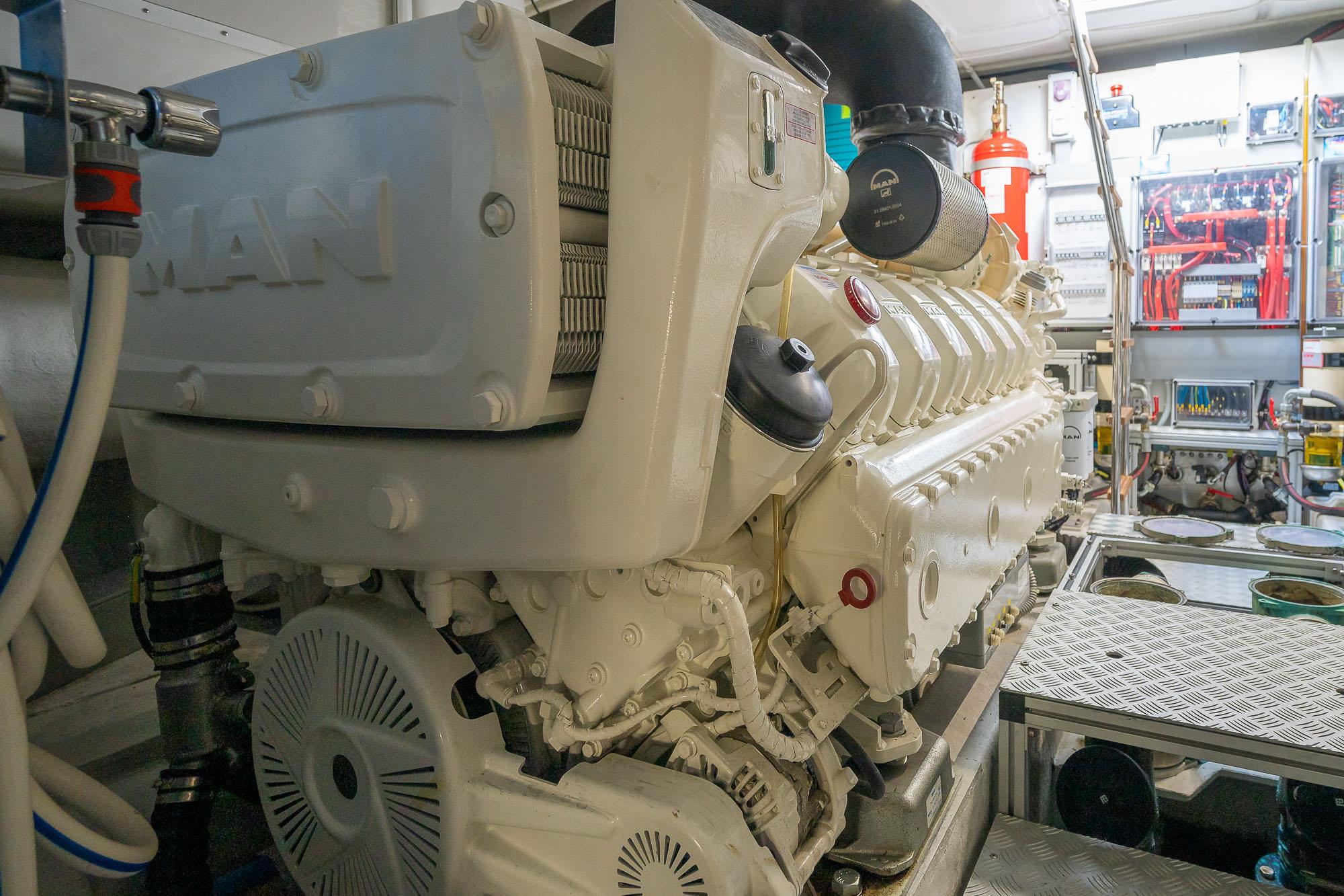 2019 RIVA 66' RIBELLE 